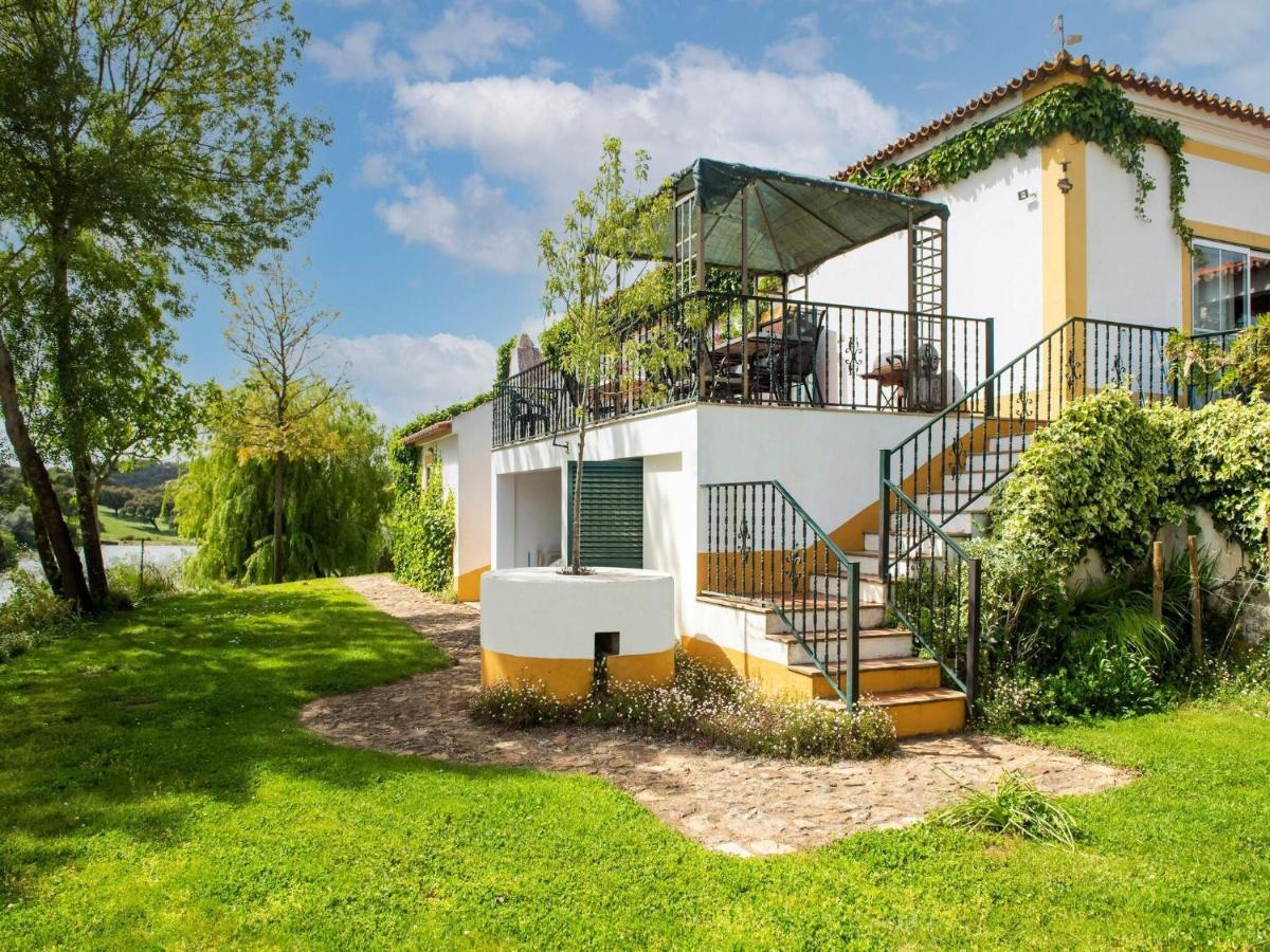 House With Authentic Tiling And Antique Furniture Villa Montemor-o-Novo Exteriör bild