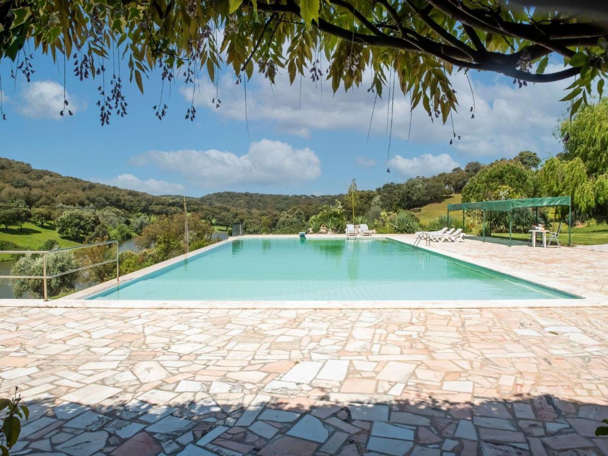 House With Authentic Tiling And Antique Furniture Villa Montemor-o-Novo Exteriör bild