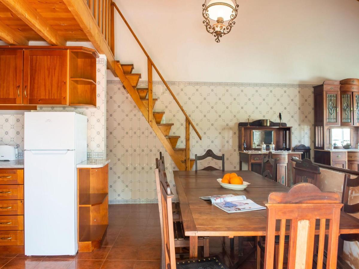 House With Authentic Tiling And Antique Furniture Villa Montemor-o-Novo Exteriör bild