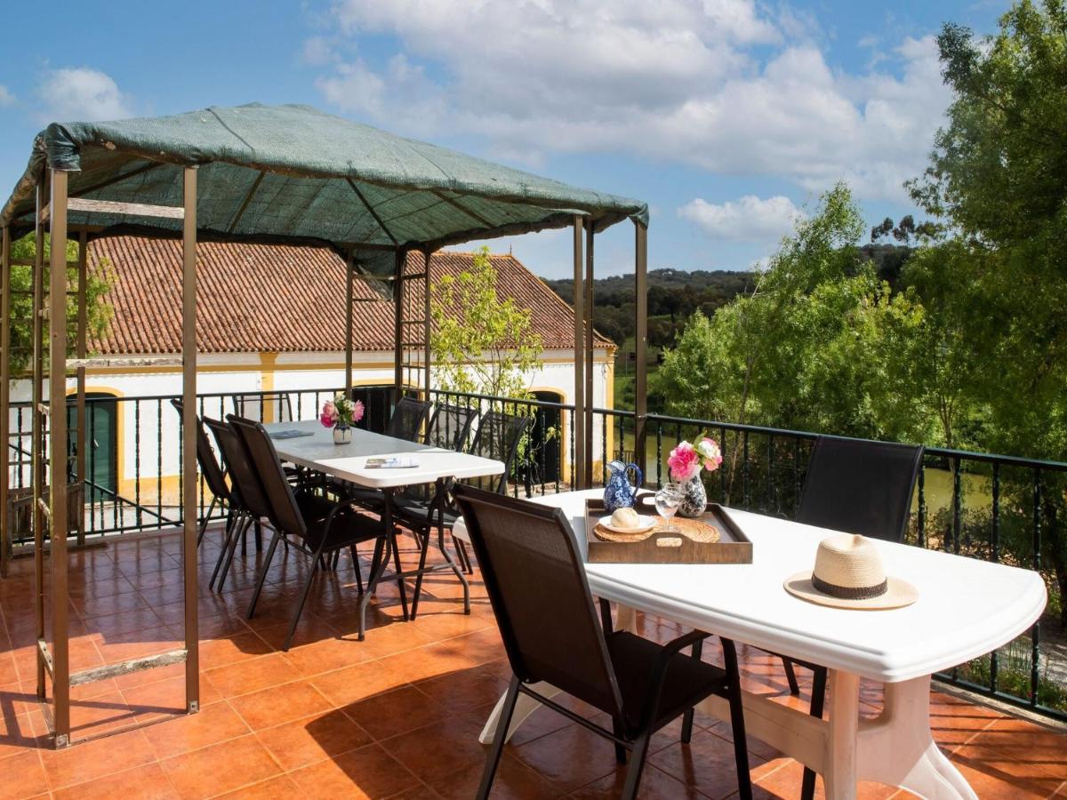 House With Authentic Tiling And Antique Furniture Villa Montemor-o-Novo Exteriör bild
